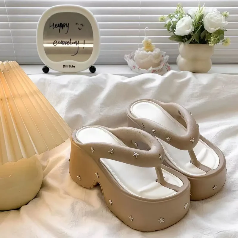 Tongs Plateforme avec Étoiles