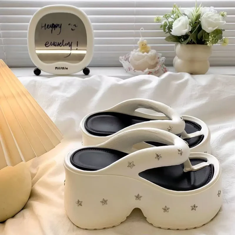 Tongs Plateforme avec Étoiles