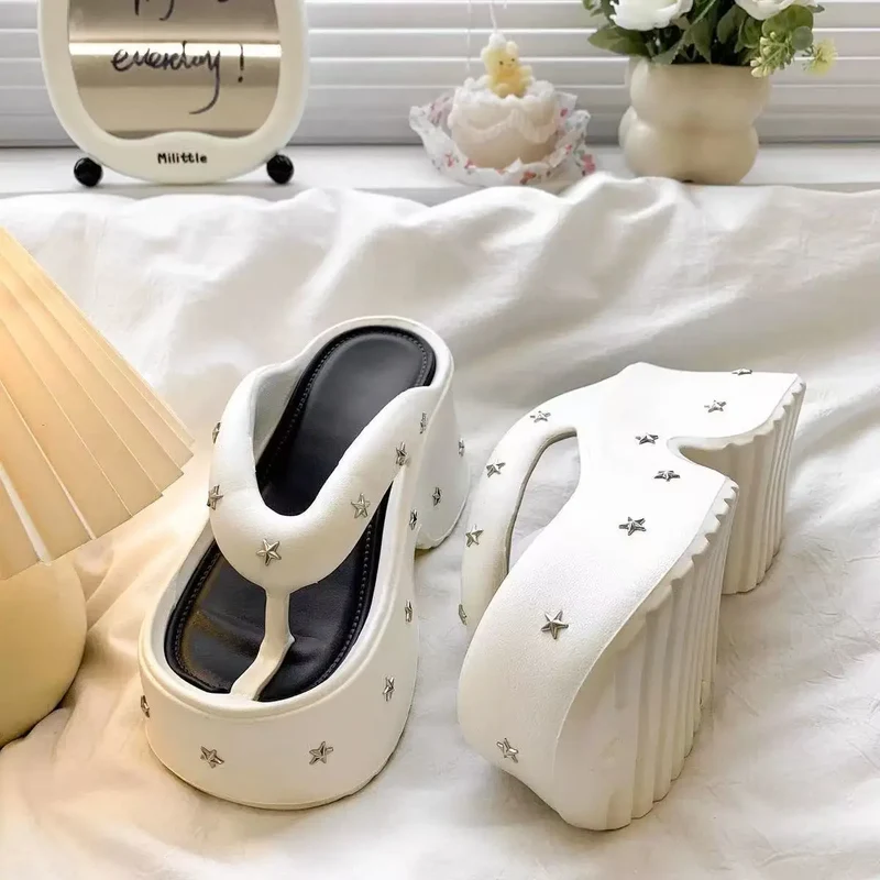 Tongs Plateforme avec Étoiles