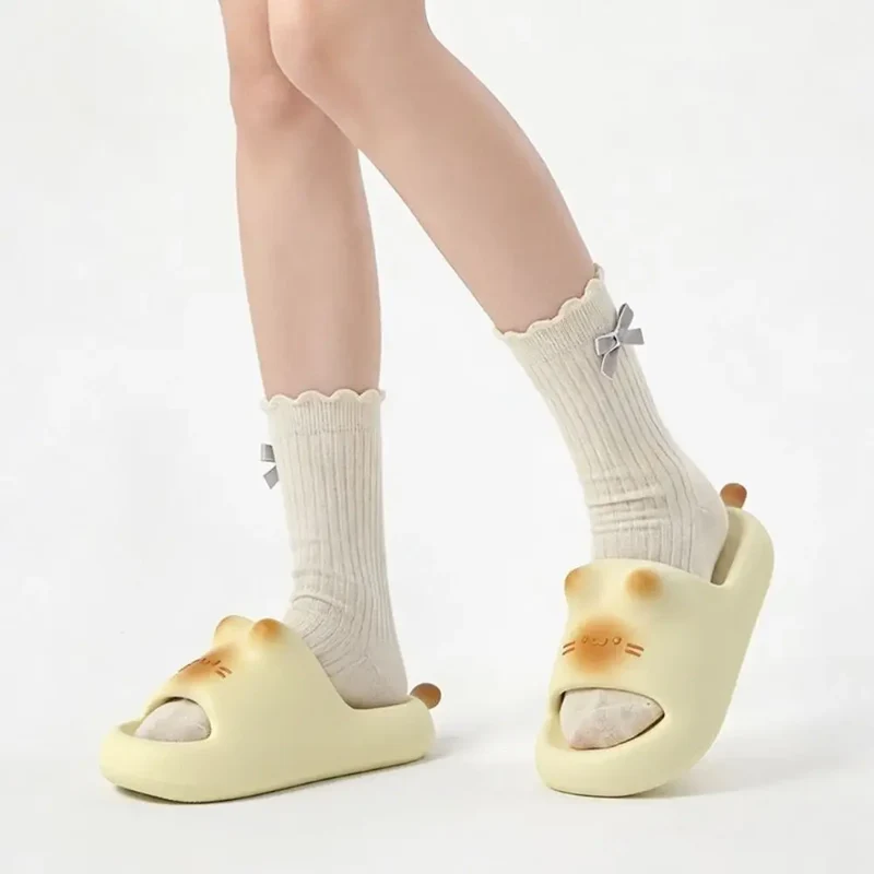 Claquettes Chat Femme Piscine