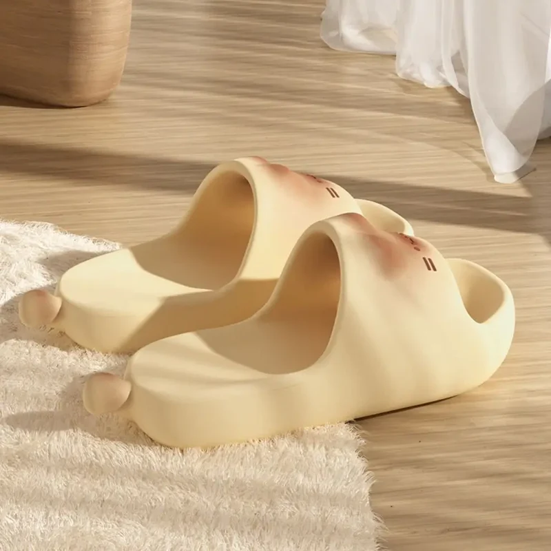 Claquettes Chat Femme Piscine