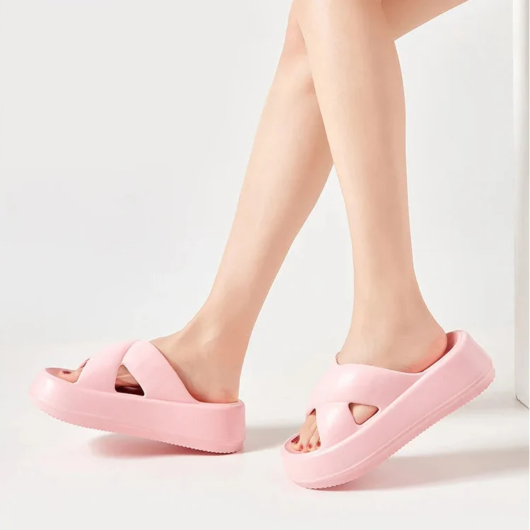 Claquettes Compensées Femme