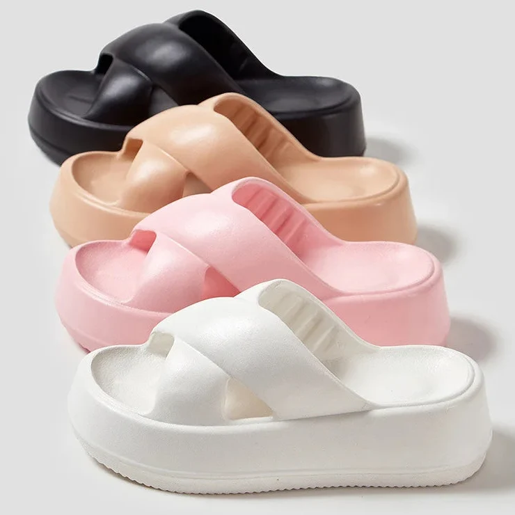 Claquettes Compensées Femme