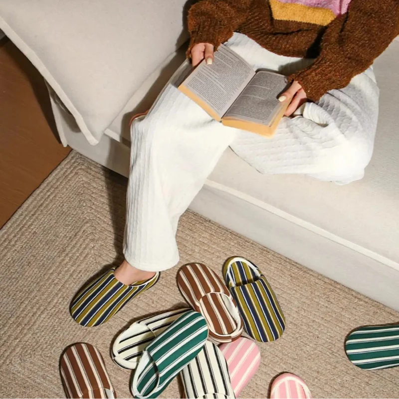 Chaussons femme été à rayures colorées