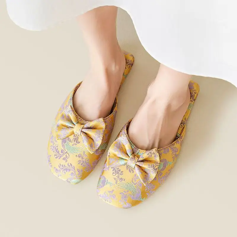 Chaussons femme mules à noeud