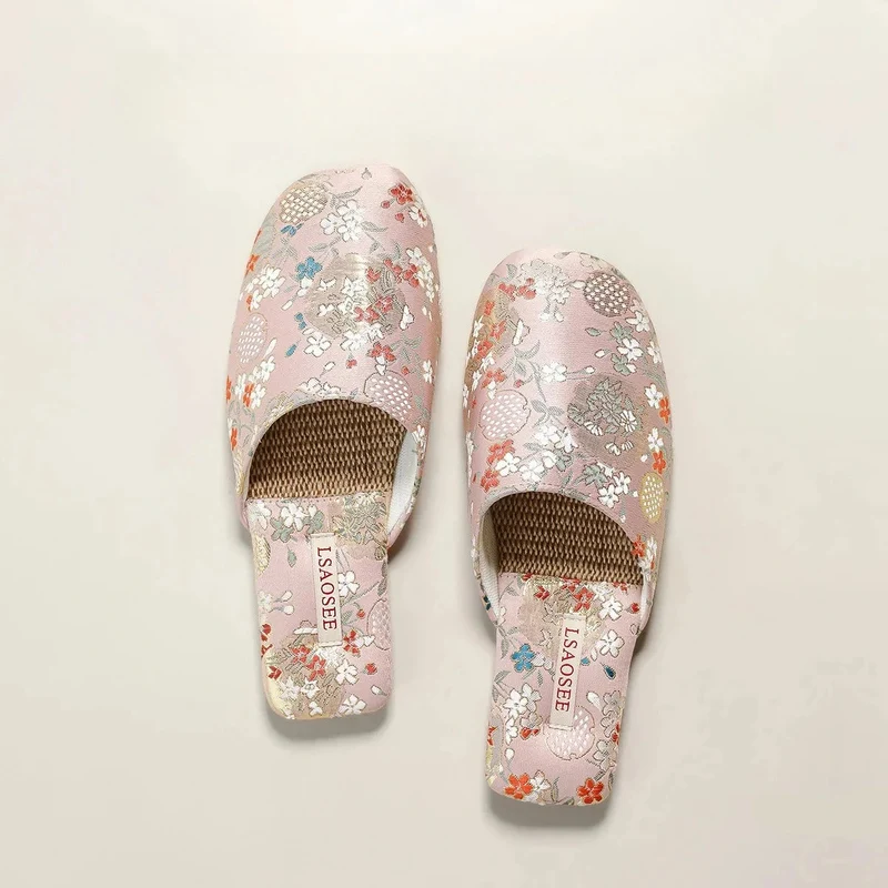 Chaussons femme mules brodées