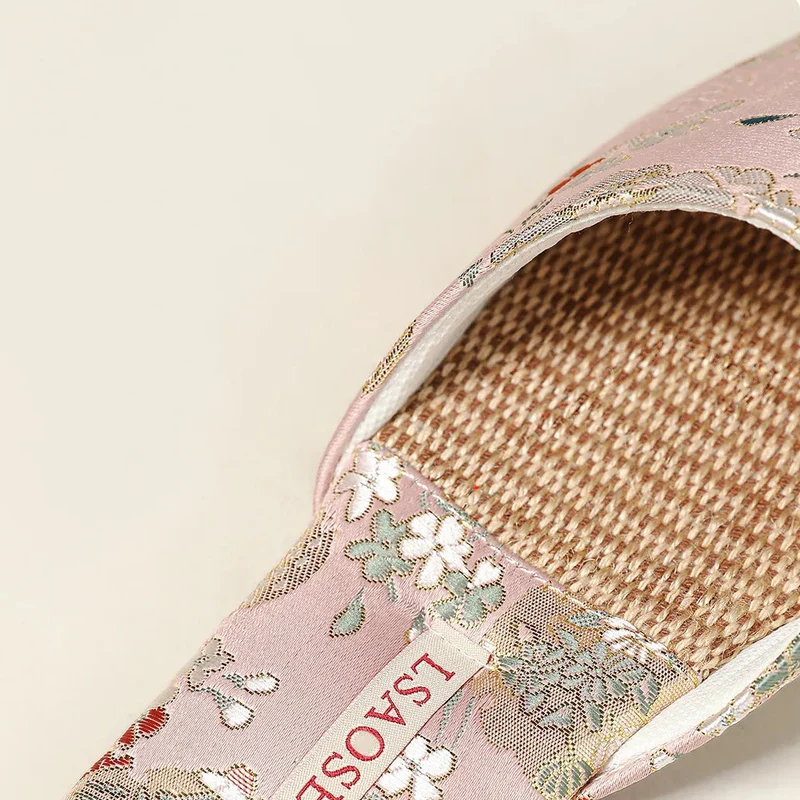 Chaussons femme mules brodées