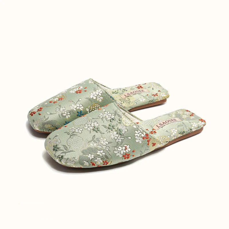Chaussons femme mules brodées