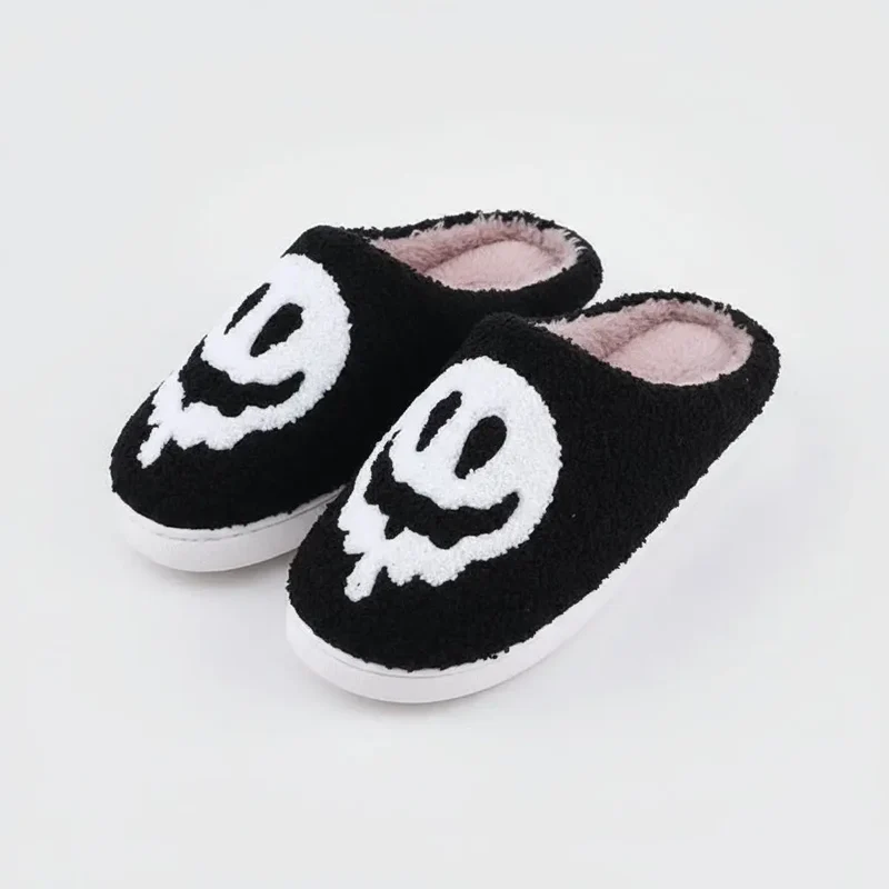 Chaussons moumoute gothique