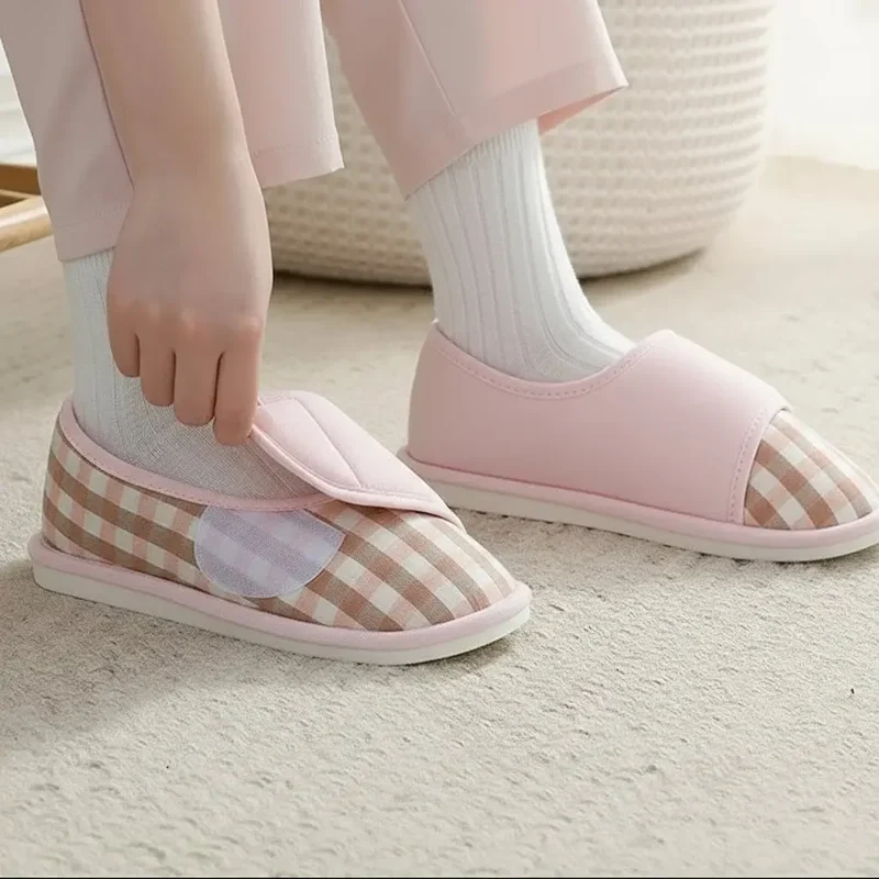 Chaussons à Scratch Vichy pour Femme
