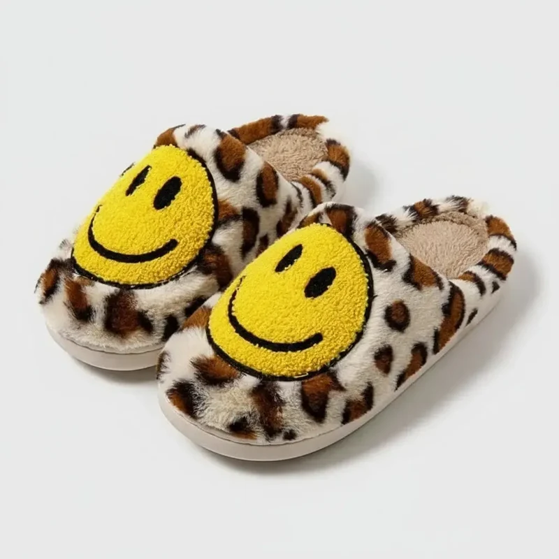 Chaussons doux Smiley Léopard