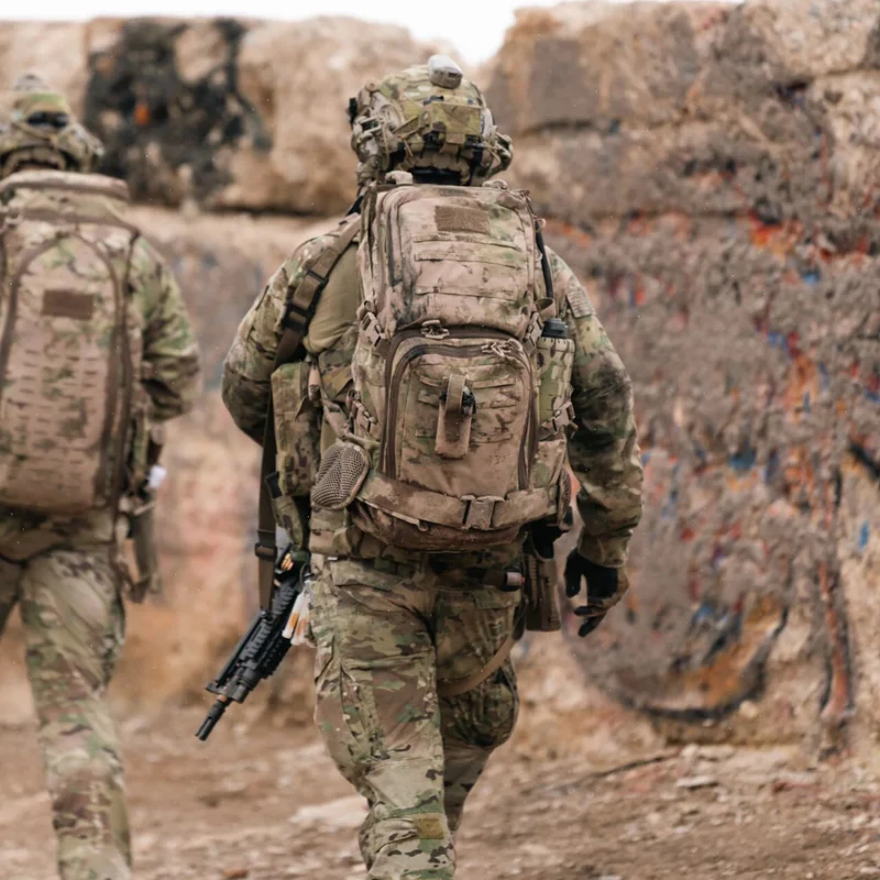 Sac à dos tactique Eberlestock LoDrag II 38 L léger avec fourreau d'arme et manchon d'hydratation